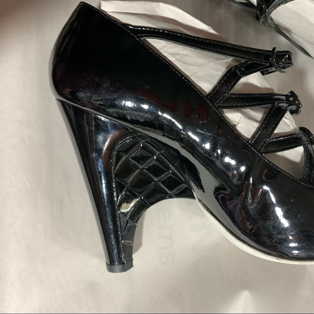 CHANEL size 37 black patent leather PUMPS quilted faux wedge heel - Picture 9 of 13